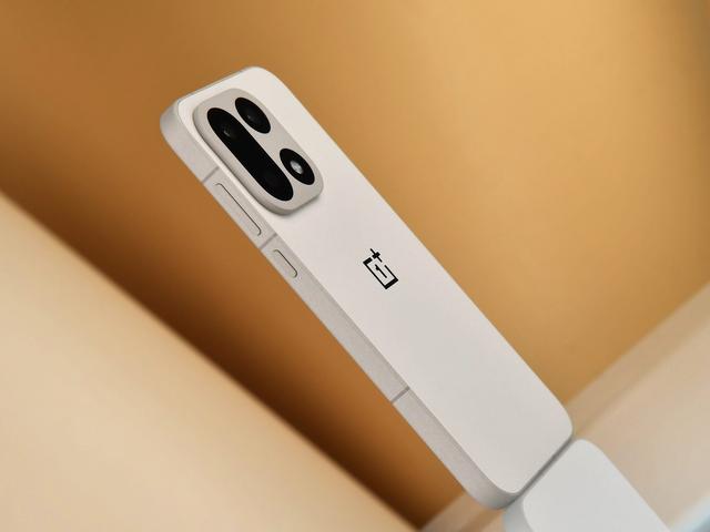 一加15全面评测 开启165超高帧游戏时代