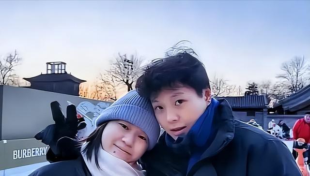 全红婵正式回归亮相！身材高挑颜值抢眼，留长发后判若两人