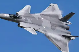 中国空军厉害了，250 多架歼 20、300 多架歼 16，战机超 1500 架图片