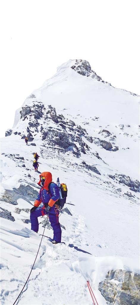 20次登顶珠峰 在世界之巅，责任永远比纪录更重