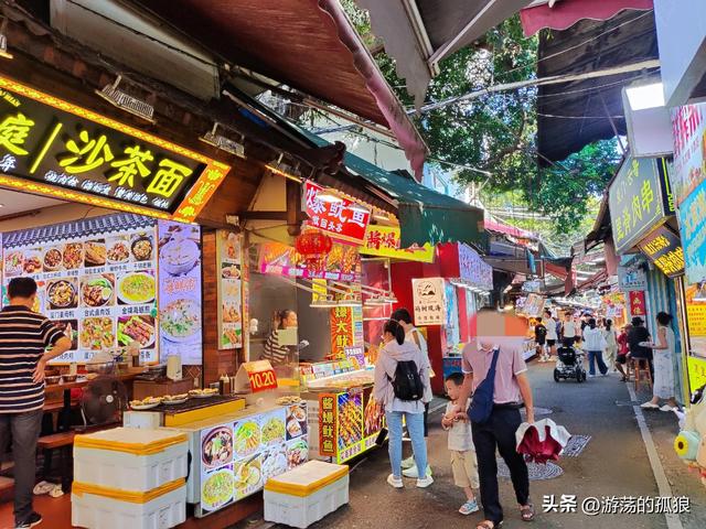一个放在泉州会因破旧落后而出名的村子，被厦门改造成网红打卡地