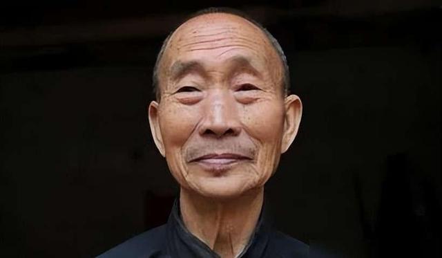 释永信武功到底有多强？李连杰多年前一句话，如今竟成了神预言