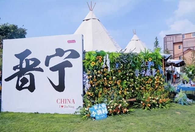 大理太挤？真正适合懒人旅行的地方，是这个人少景美的云南小镇！