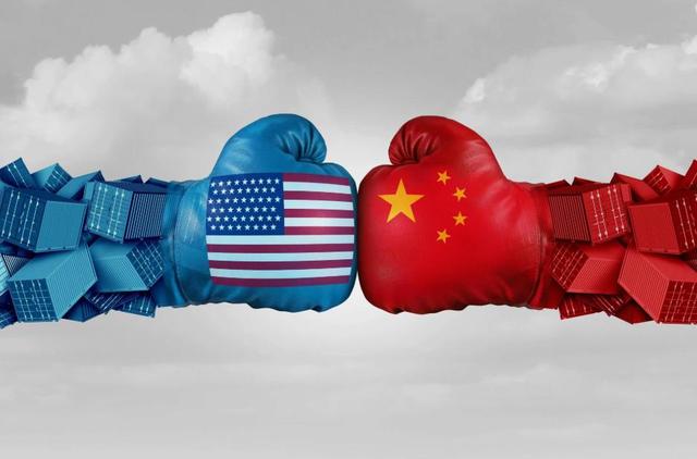 特朗普的打法变了，28国拉起包围圈，急先锋已出现，中国选择亮剑