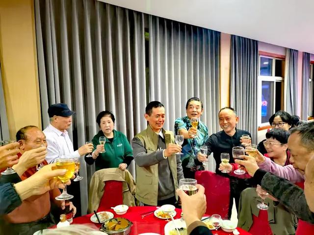 相约在湖州,相聚在梦萦——记原福空医院老战友2025年湖州行