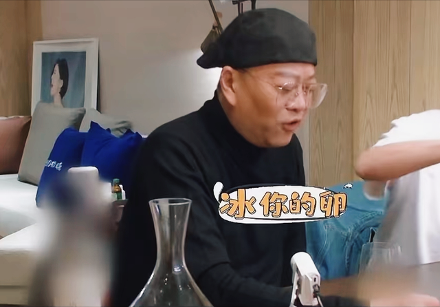 钱再多有什么用?49岁佘诗曼的现状，给不结婚不生娃的人提了个醒