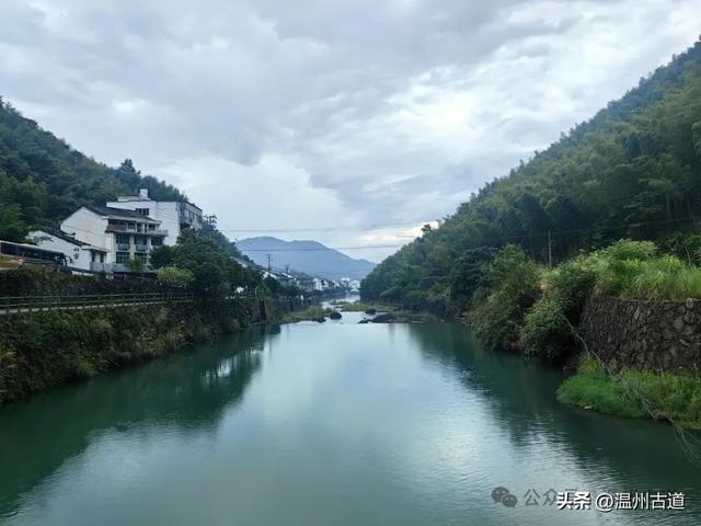 藏在浙南九寨沟里的红色秘境!可亲子徒步,在清溪飞瀑里寻凉意!