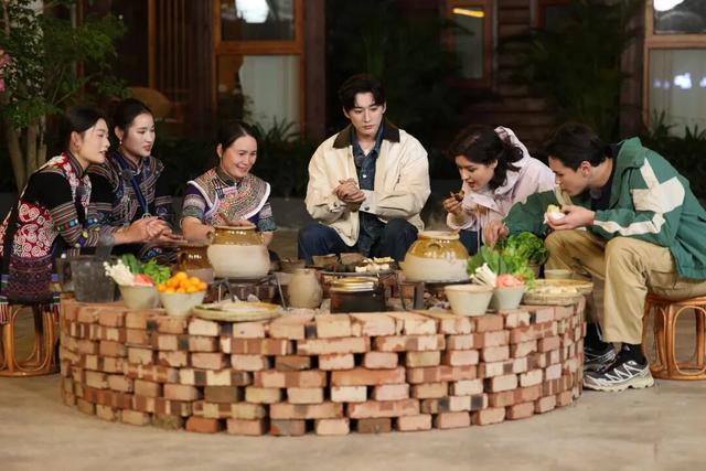 梯田映暖阳，元阳让异乡人恋上“第二故乡”