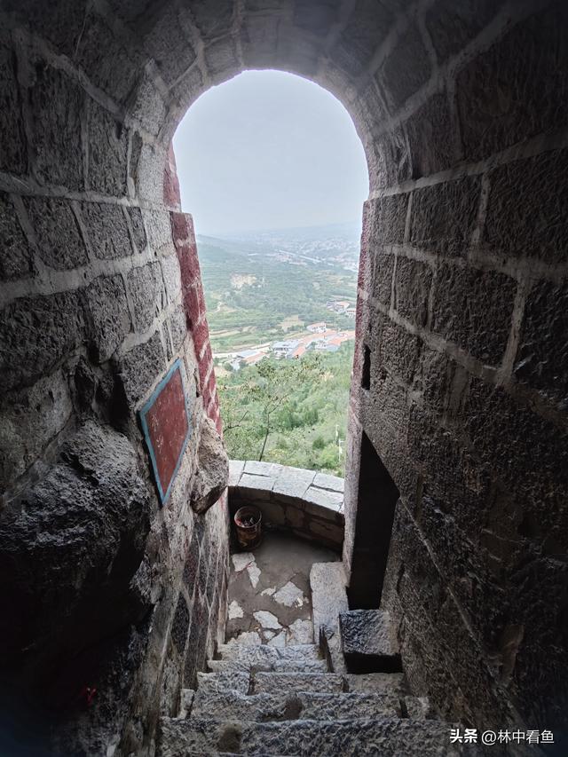 安阳许家沟二龙山，一座建在峭壁上的宫殿，布局精妙，别有洞天