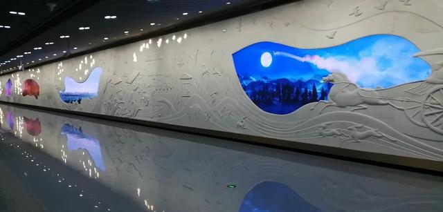 成都还是太超前了！地铁站藏着“行走的博物馆”
