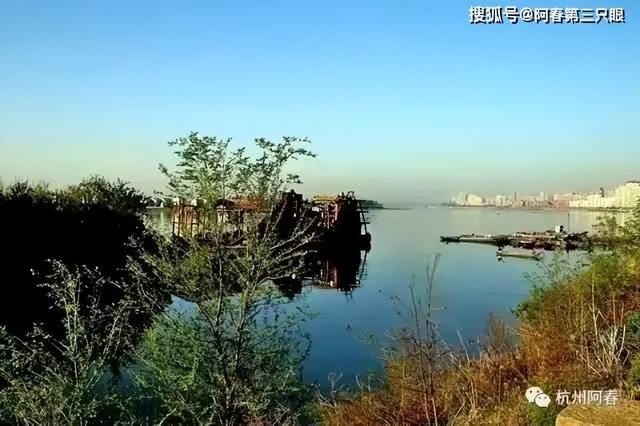 鸭绿江呀鸭绿江！