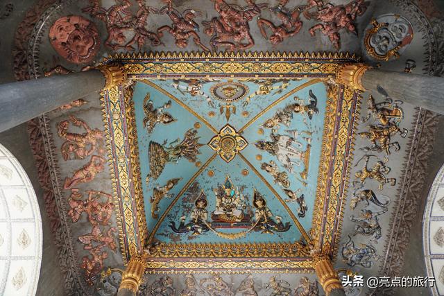 搭乘高铁去老挝，老挝旅行日记：万象攻略（凯旋门、西萨格寺）