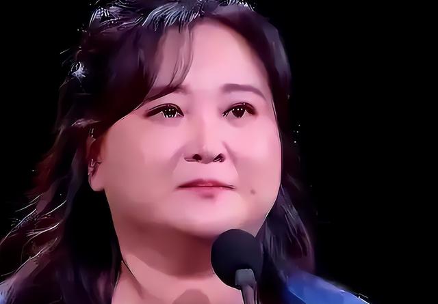 退出春晚解散公司，被“综艺”开除	，44岁贾玲近况曝光，面相变了