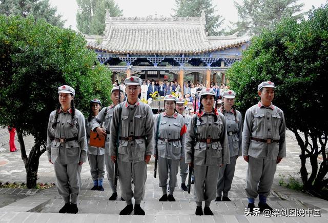 甘肃省陇南市宕昌县，哈达铺镇红军长征经过90周年纪念盛世。