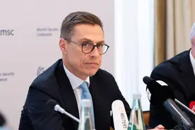 芬兰对华连开2枪，退返大熊猫，还想废掉中国否决权，中方反击图片