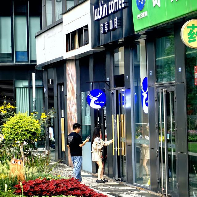 我在成都，三天三夜没想通：这座城市到底安逸在哪里？