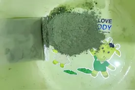 用靛蓝粉染发，遮盖白发效果好图片
