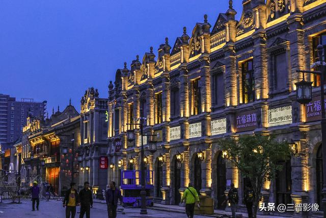 日常摄影配一镜，我认为24-105mm F4就是个最好用的镜头