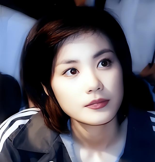 官方发文，高调官宣56岁王菲喜讯	，让谢霆锋和整个娱乐圈沉默了