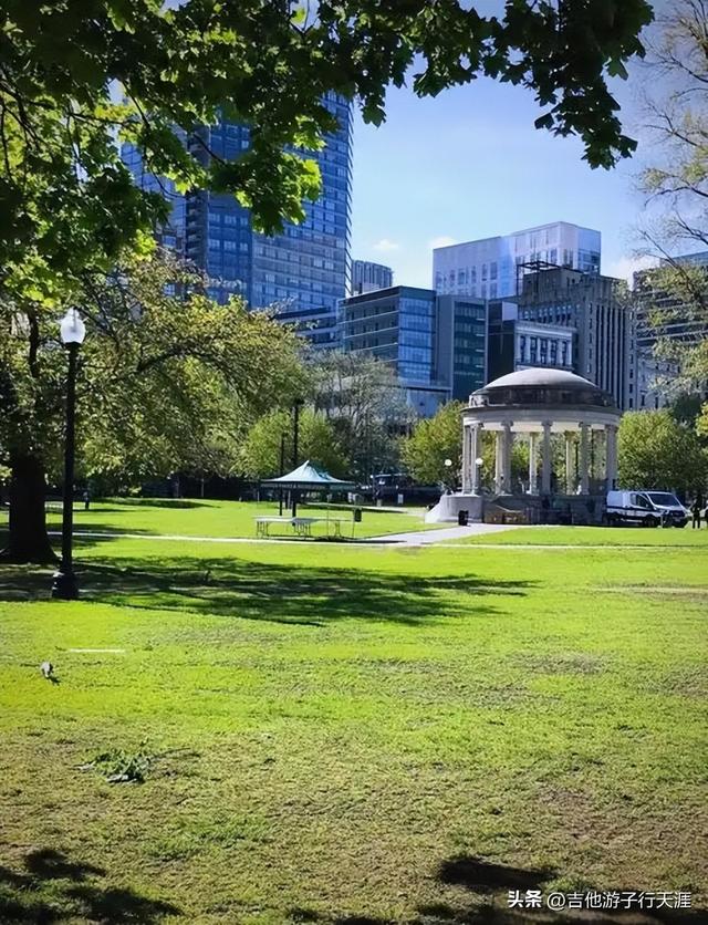 美国波士顿红线自由之路1-波士顿公园和爱尔兰大饥荒纪念雕塑