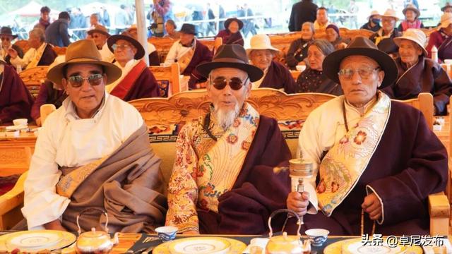 在江迭公路上，探秘百岁老人的长寿密码