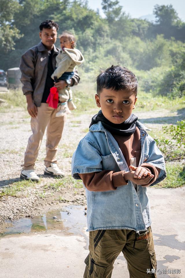 尼泊尔摄影之旅（25）——风景在路上