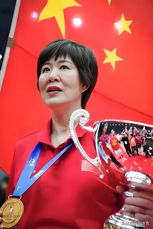 郎平要继续推广排球，为朱婷执教女排和袁心玥回归铺路！