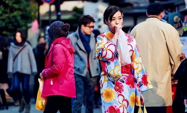 上海藏着五万日本人：而且不旅游只扎根！一旦开战	，后果不堪设想