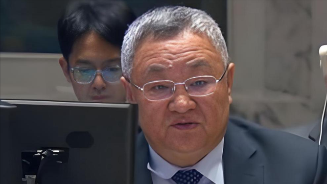 48小时内，高市早苗收两大坏消息，关键时刻	，全球收到中国的通知