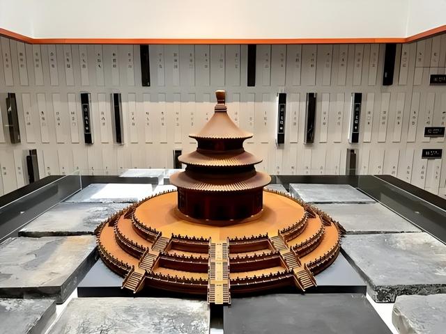 逛故宫别光盯龙椅！脚下这砖藏着600年的绝活儿