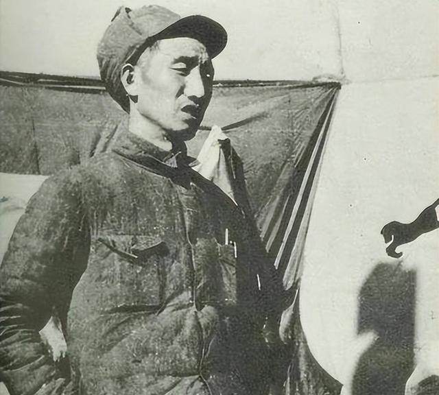 她是开国元帅的夫人，一生却培养出四名将军，自己也官至上校！