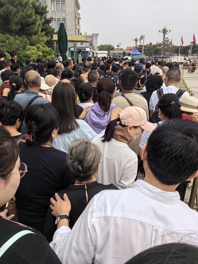 受不了，我们已终止假期提前回家啦