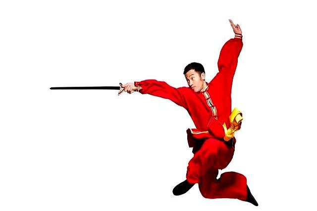 练拳十年不如懂这招！骨盆如磨盘，你的发力为何总差一口气？