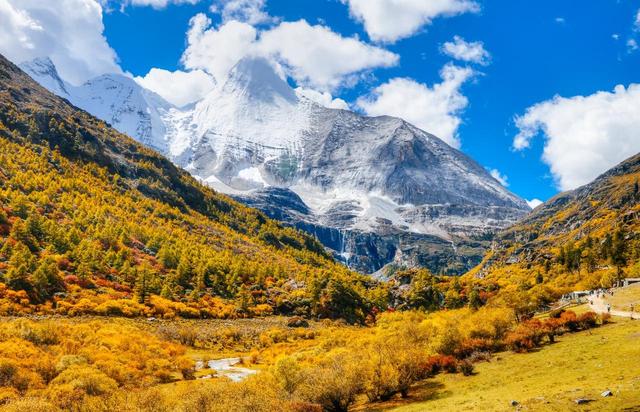 10月-11月的四川，这10处蜚声中外的秋景，一处比一处好看