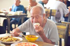 容易饿是大病预警？医生提醒：别以为是消化快，4种疾病要留心！图片