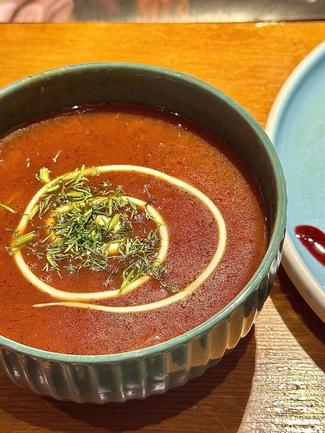 哈尔滨 4 月限定快乐：松花江跑冰排 + 早市烟火，错过等一年