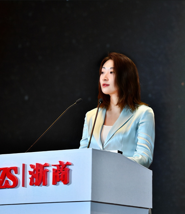 遗产风波沸沸扬扬，“一声不吭”的宗馥莉，终于不再顾忌所谓体面