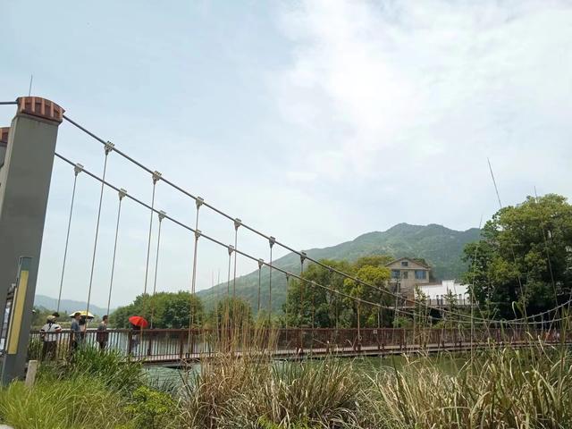浏河滚滚欲留春，独向芳踪觅雅意——徒步小溪河散记（六）
