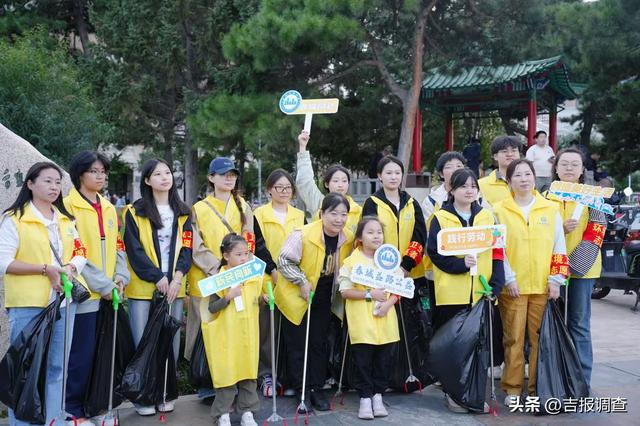 新民大街风景“上新”！青年志愿力量持续入驻