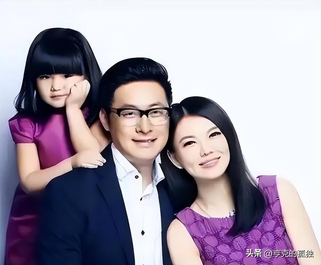 李湘全网被禁关，经常炫富生活奢靡	，常年定居英国，前夫已经被抓