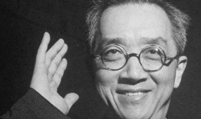 天乳运动有多疯狂：数万女性赤裸游街，禁止束胸违者罚款50大洋