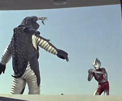 初代奥特曼佐菲和新奥特曼利匹亚佐菲