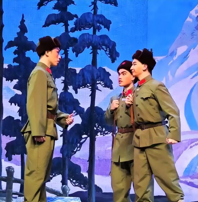 扎根美国	、永不回国？带30名演员留美不归	，如今年过花甲归来