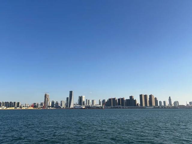 一座桥火了一片海：“意料之外，情理之中”