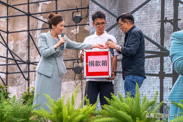 国庆暖心游！吃螃蟹还能做慈善，有人为一只螃蟹捐了2000元