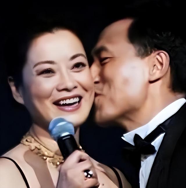 放弃争夺260亿遗产，带着女儿远走美国，如今才知道她有多明智