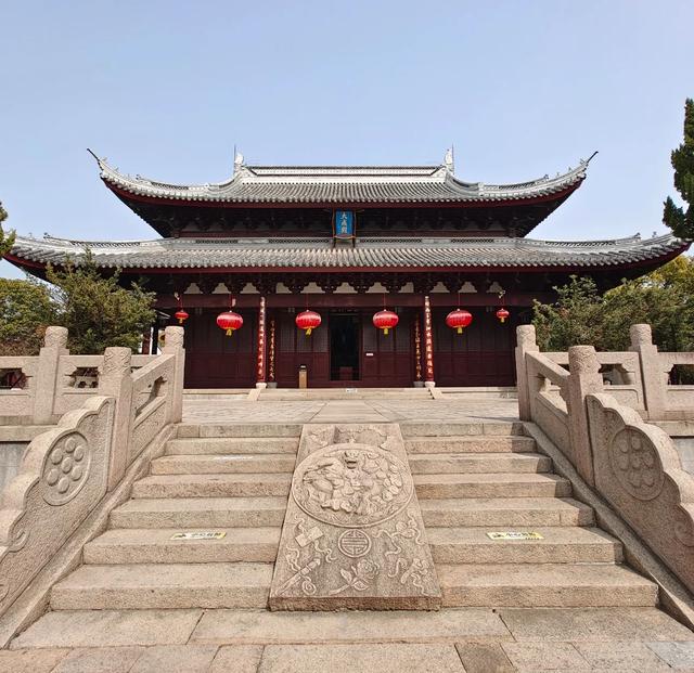 别再挤豫园！上海这个“小故宫”比它大3倍还免费，攻略收好！