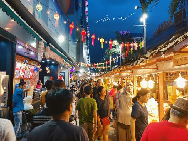 游客的疑惑：泰国人为什么都不允许中国老板在泰国夜市里做生意？