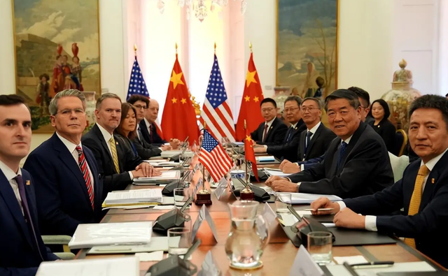 特朗普还没启程访华，美国突然通告全球，中方将采购8700万吨大豆