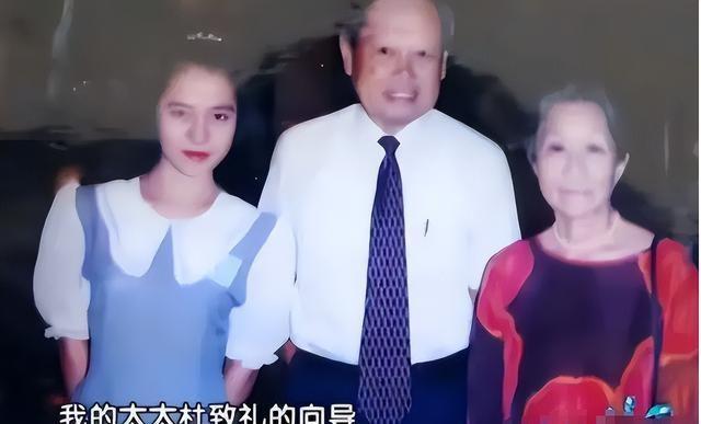 杨振宁去世仅3天，令人担忧的事发生了，原来翁帆一个字都没说错